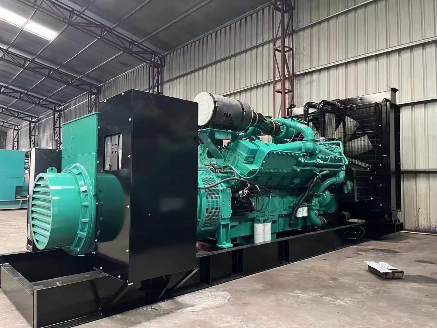 临高如何降低 800kW 柴油发电机输出电流的波动？